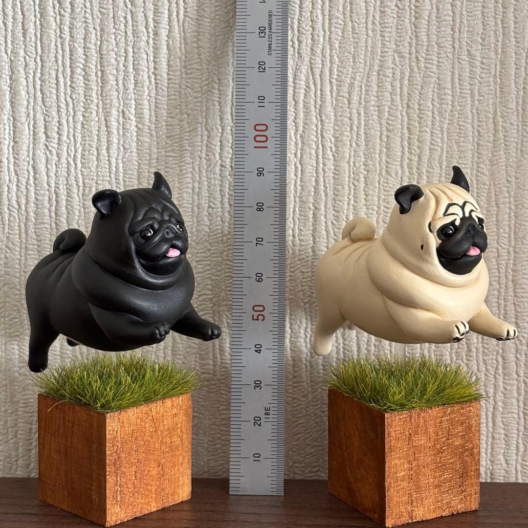 パグ走りおパグさん:ブラックver.(RUN PUG RUN)