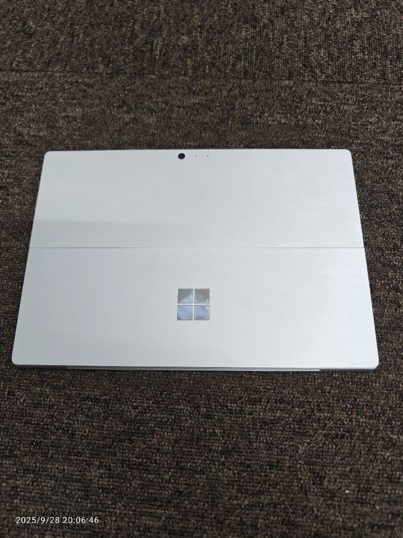 Microsoft Surface Pro 4 本体
