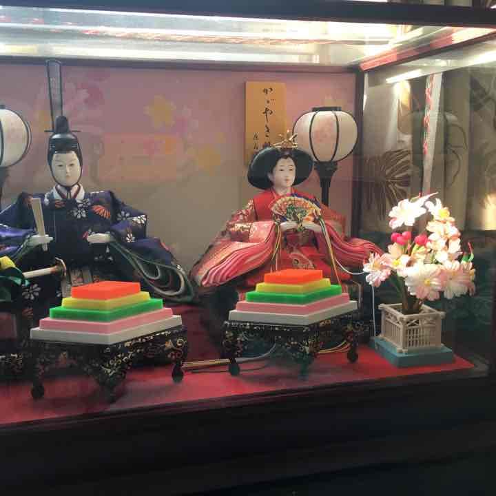 お雛様とおだいりさま