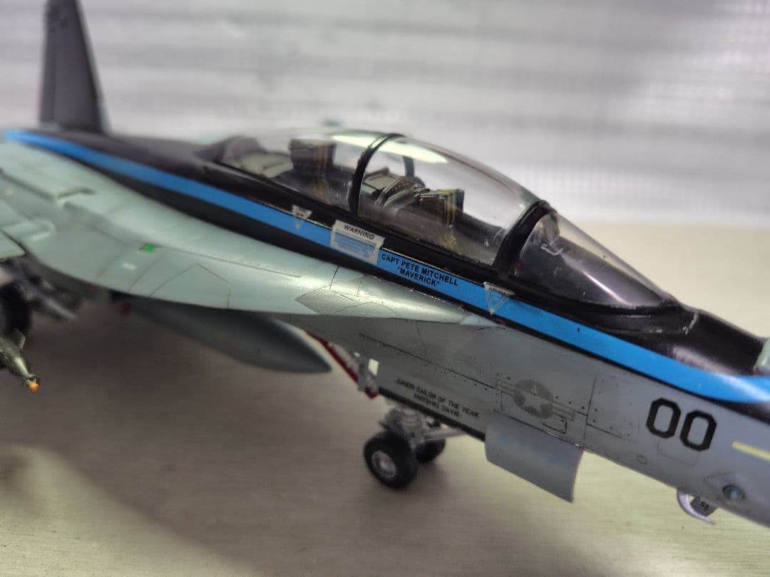 F/A-18 Fスーパーホーネット1/48 トップガン所属機完成品