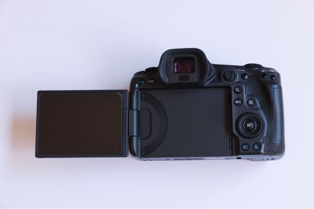 Canon EOS R5 ミラーレス一眼 本体　美品