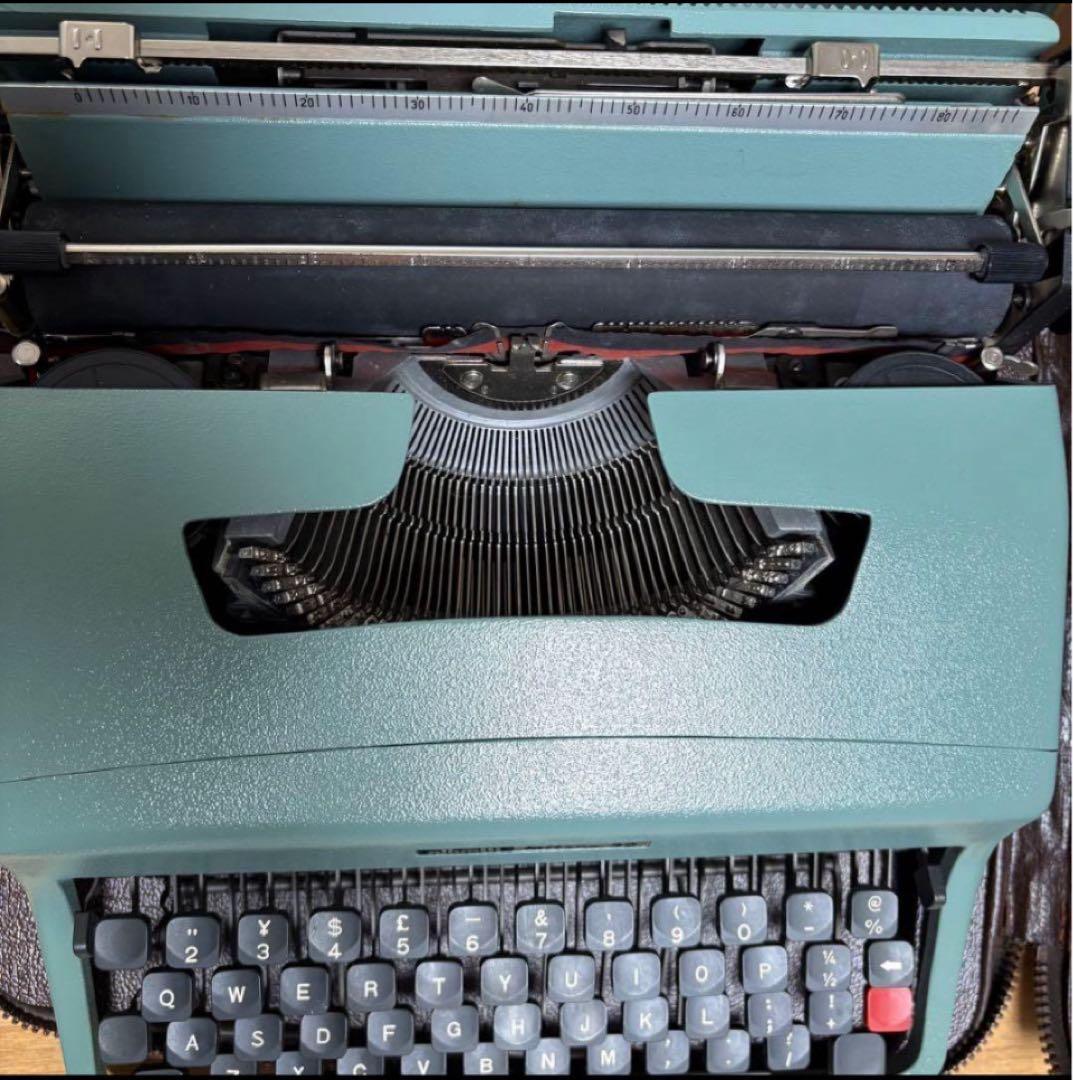 14〜22日限定グッチバッグ&美品　オリベッティOlivetti タイプライター