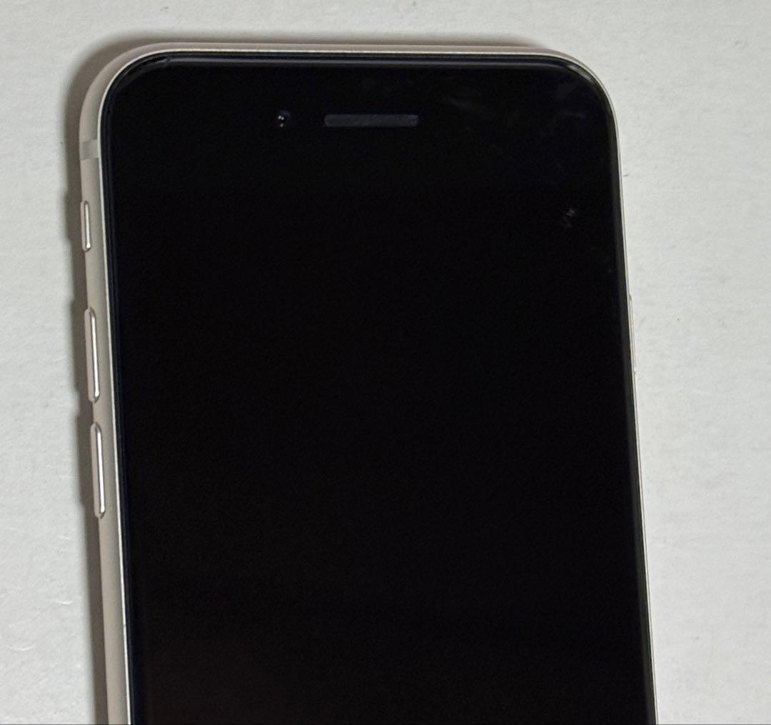バッテリー最大容量96%　iPhone SE 第3世代 64GB スターライト