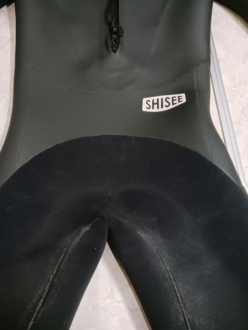 国産高品質　SHISEE セミドライ　ウェットスーツ