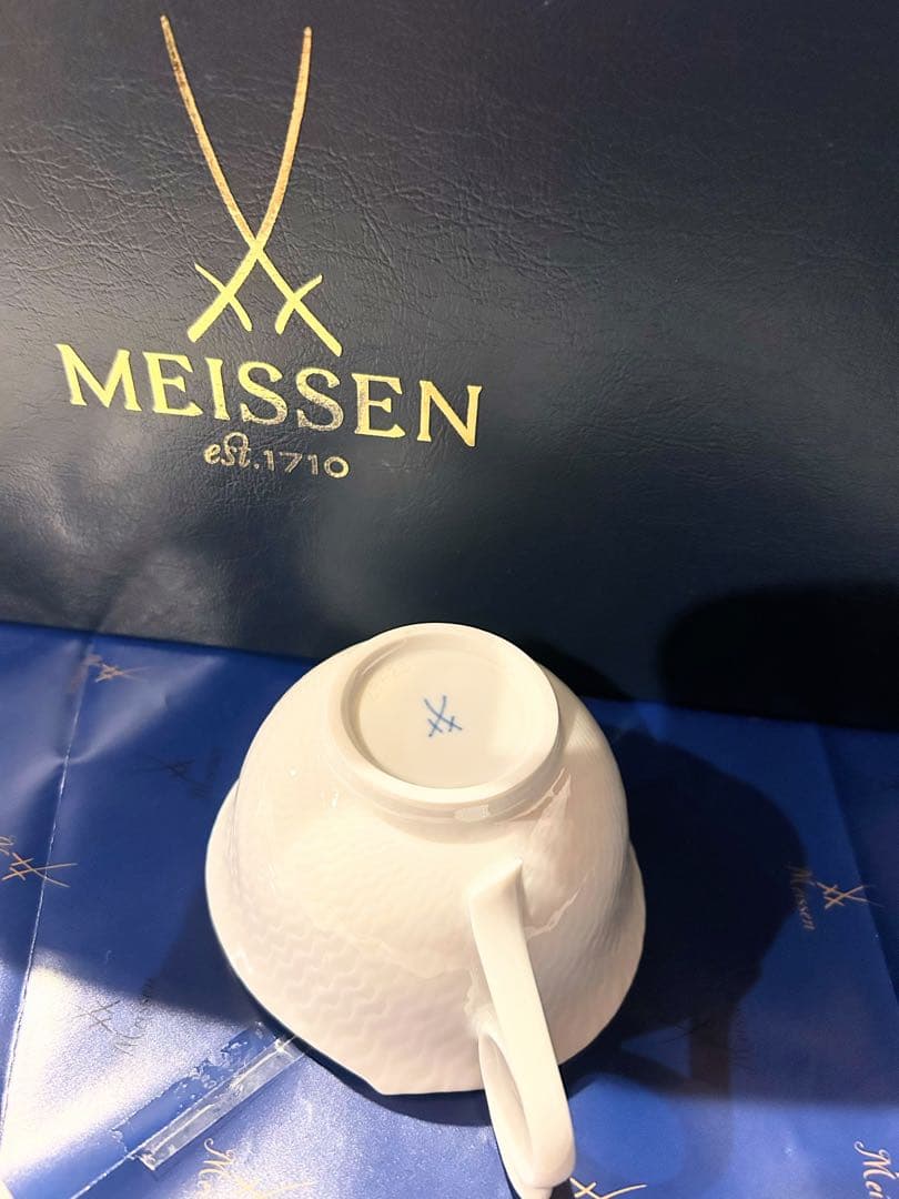 MEISSEN カップ＆ソーサー&皿 2セット ギフトボックス入り　波の戯れ