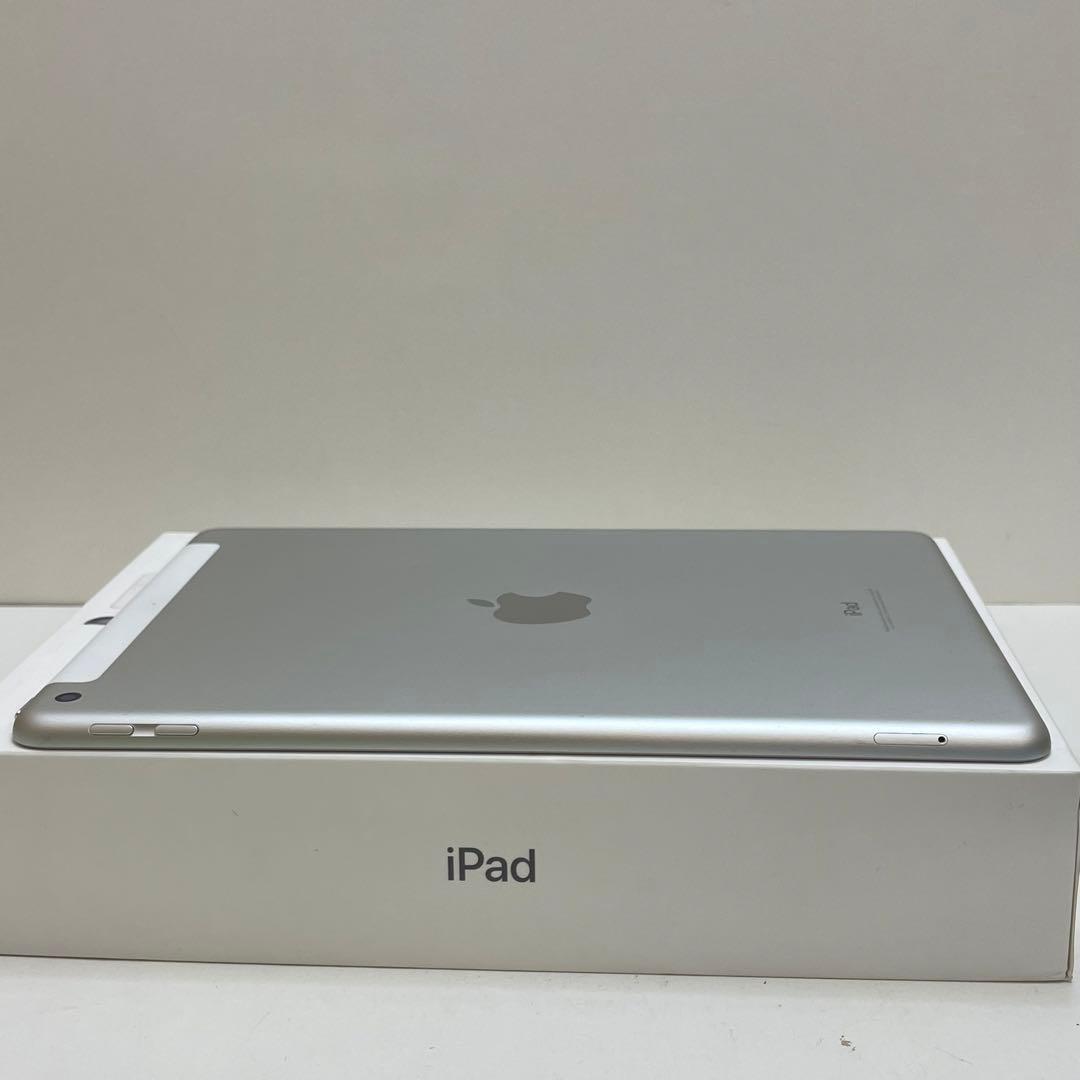 iPad 第6世代 128GB Wi-Fi + Cellular 89％