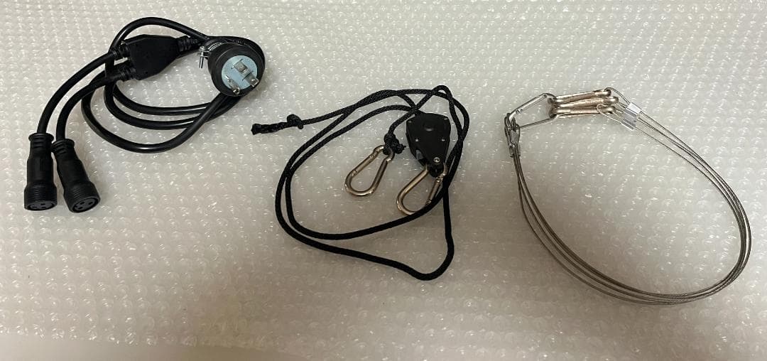 植物育成ライト　フルスペクトル　LED グロウライト　静音　調光　育成灯　アガベ