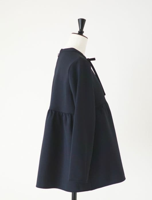 hitomi　小柄ブランド　マシュマロリボンブラウス　ネイビー　XS　新品