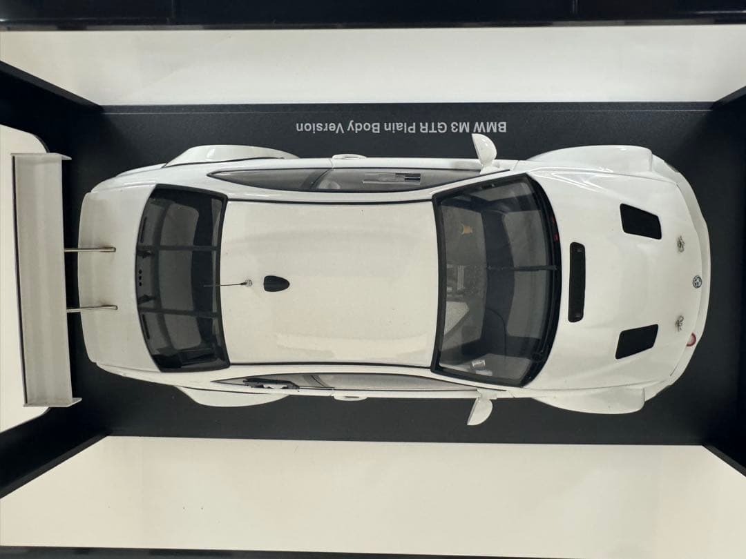 【新品】オートアートBMW M3 GTR Plain Body 1/18 白