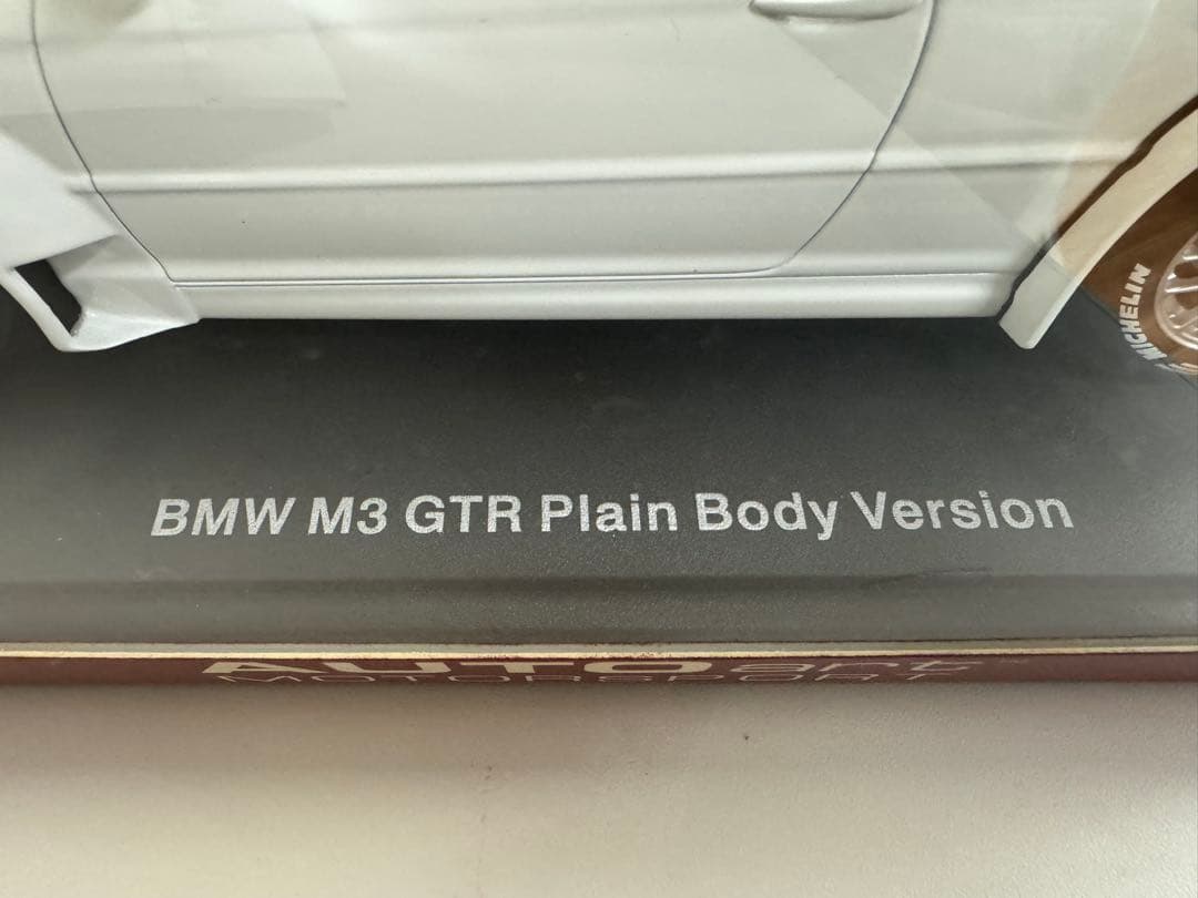 【新品】オートアートBMW M3 GTR Plain Body 1/18 白