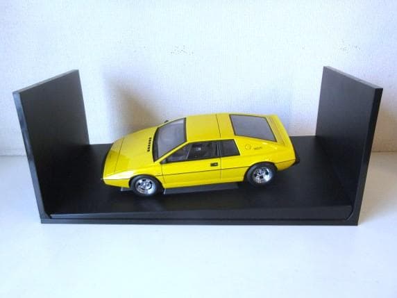 特価 AUTOart (1/18) ロータス エスプリ