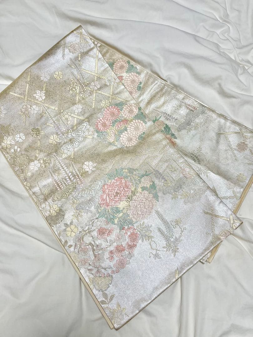 い*ん様 訪問着　付け下げ　着物　色無地　スワトウ刺繍