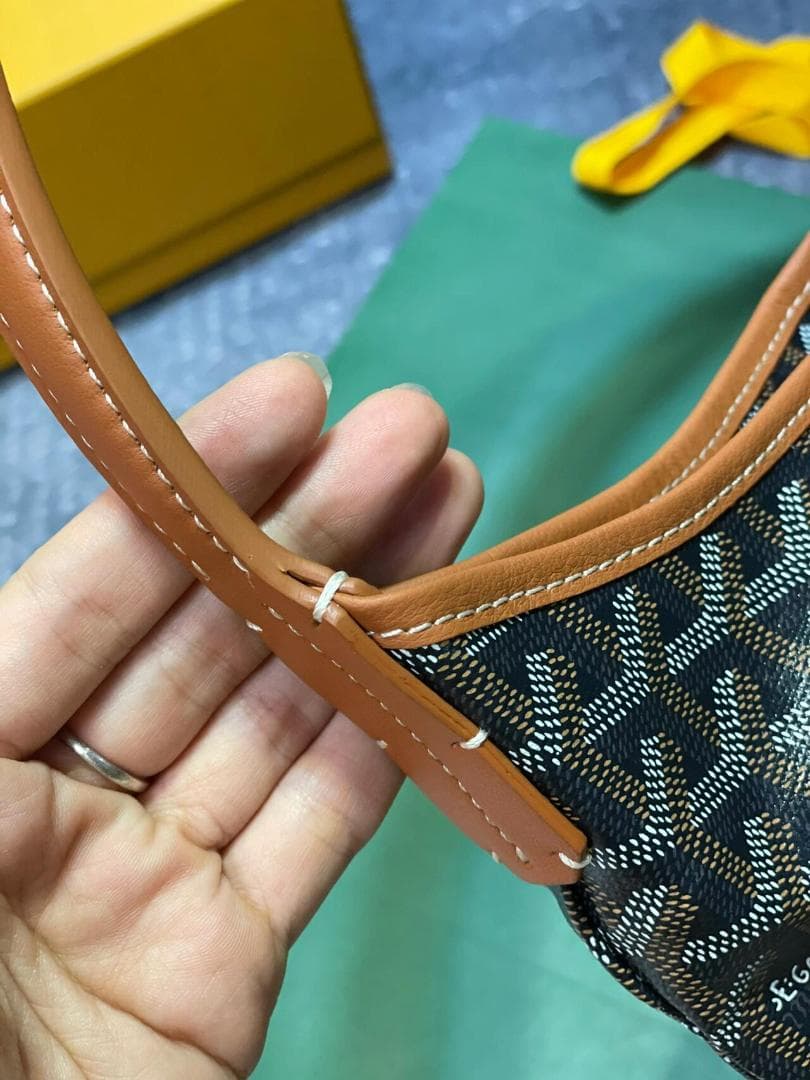 キャンバス製ハンドバッグ 中古美品