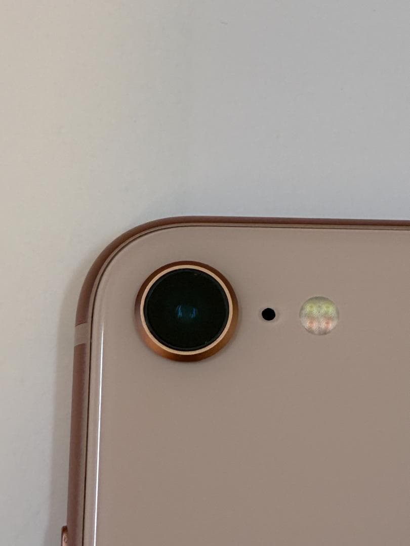 スマートフォン本体 iPhone8 Gold 64GB