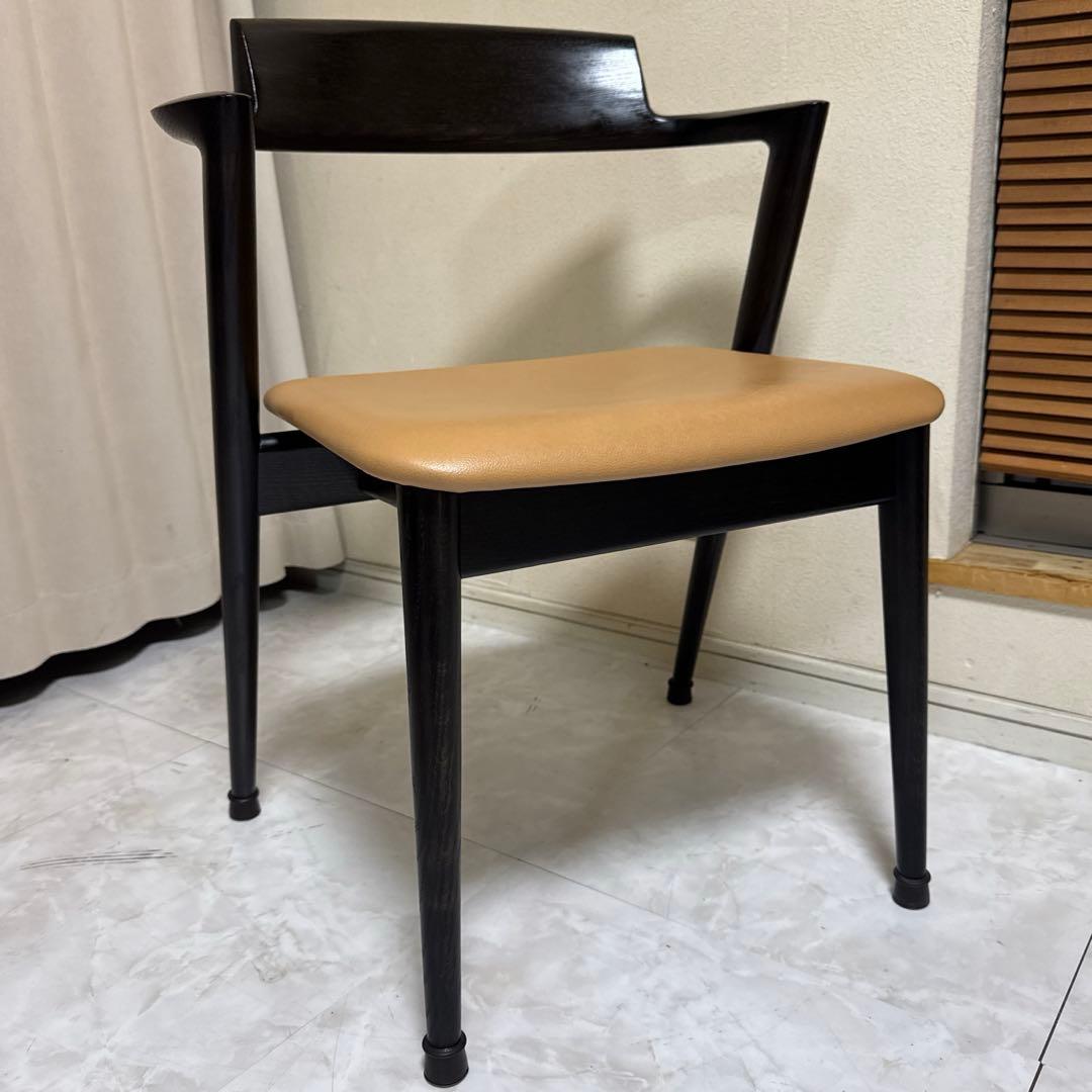 飛騨産業 SEOTO（セオト）飛騨家具 セミアームチェア　張り座 BK