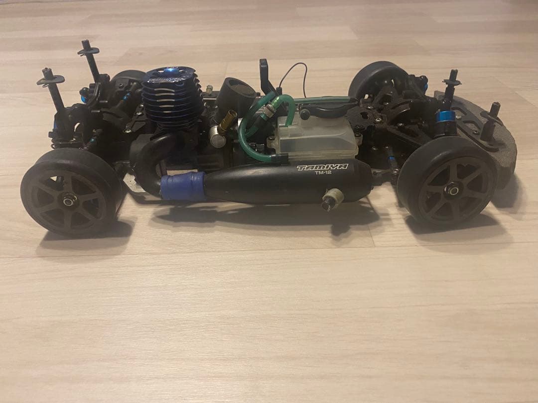 ※ジャンク品 ガソリンエンジン RCカー 調整可能サスペンション