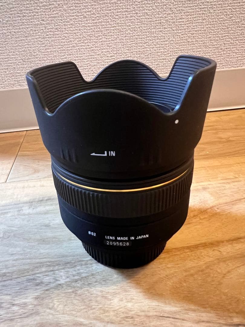 Nikon SIGMA 30mm f/1.4 レンズ ニコン　単焦点レンズ