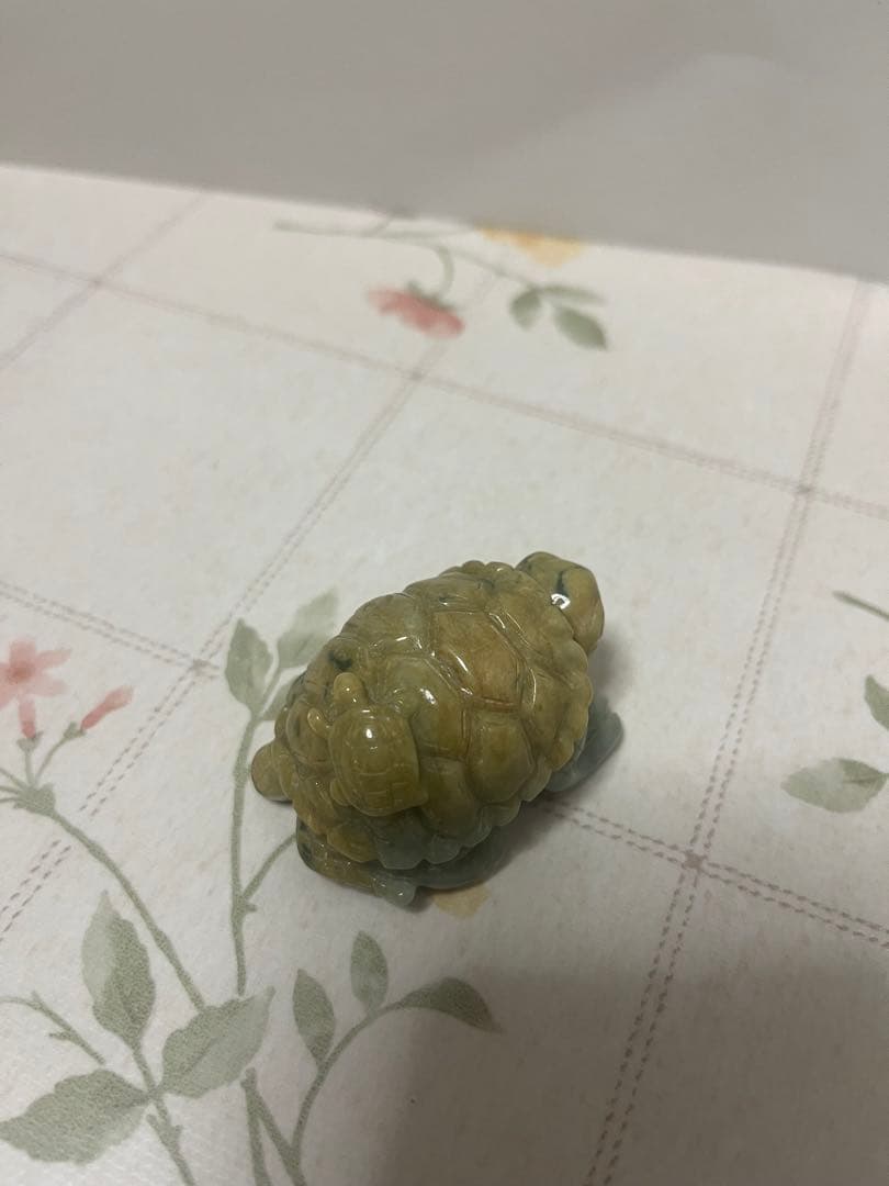 亀の置物 （翡翠）