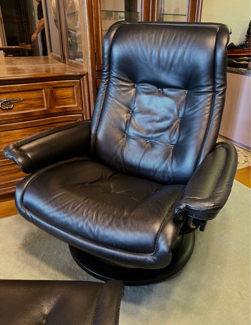 markzzz、直接引取限定　本革 Ekornes ロイヤル Lサイズ
