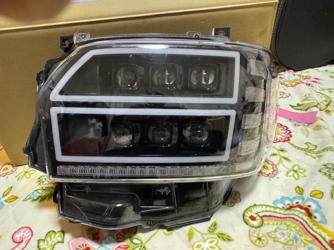 Valenti ヴァレンティ ジュエル 200系 ハイエース 4型～ LED用
