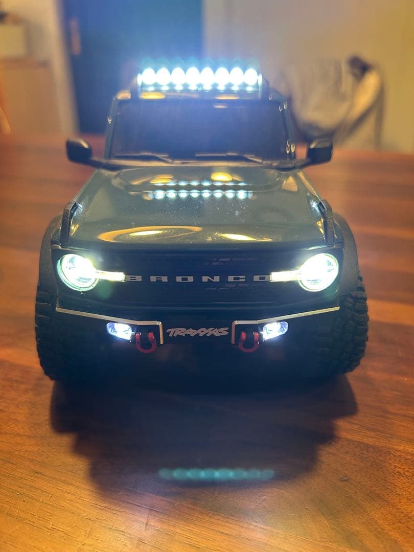 Traxxas trx4m フォードBroncoグレーオフロードRCカー