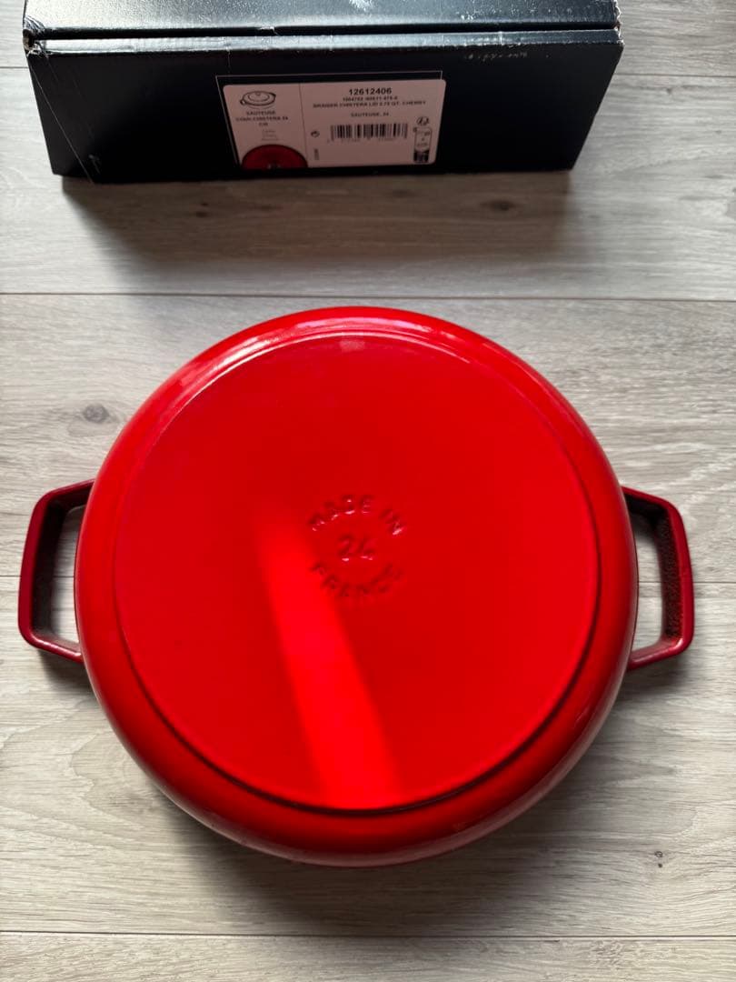 staub ブレイザー　ソテーパン 24cm チェリー