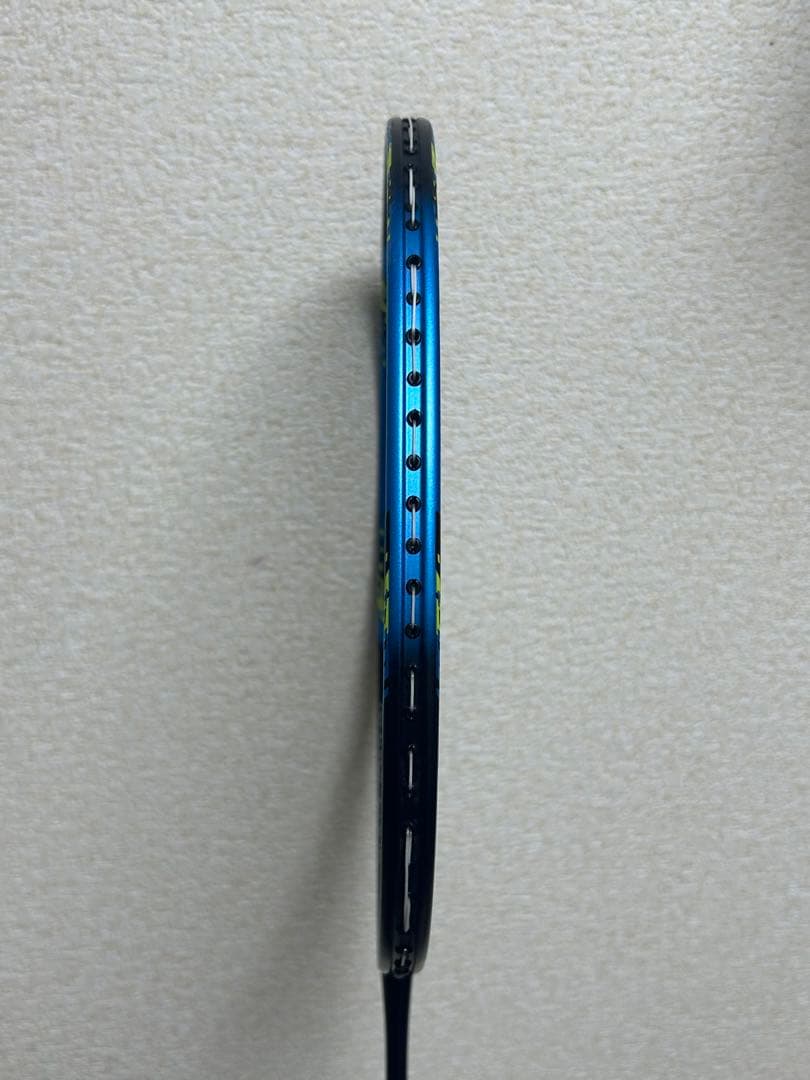 ヨネックスナノフレア700