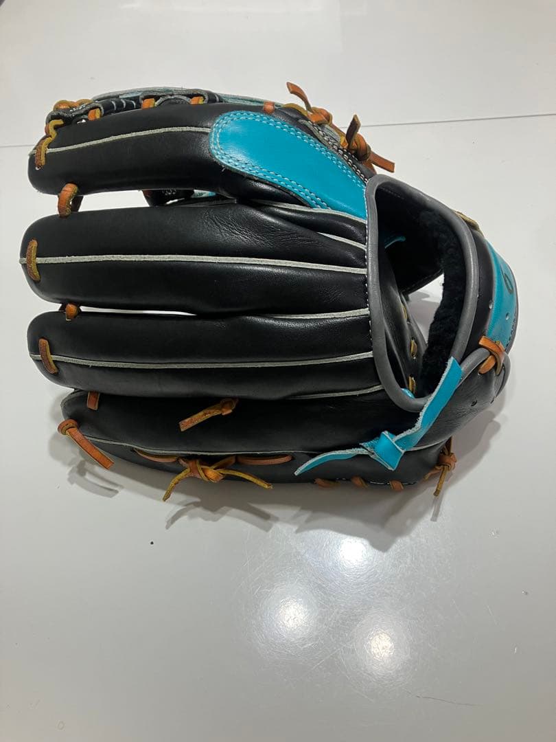 RK ゼットプロステイタス、軟式内野用グラブ