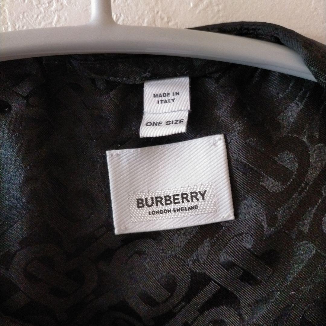 BURBERRY ブラック ポンチョ・ケープコート