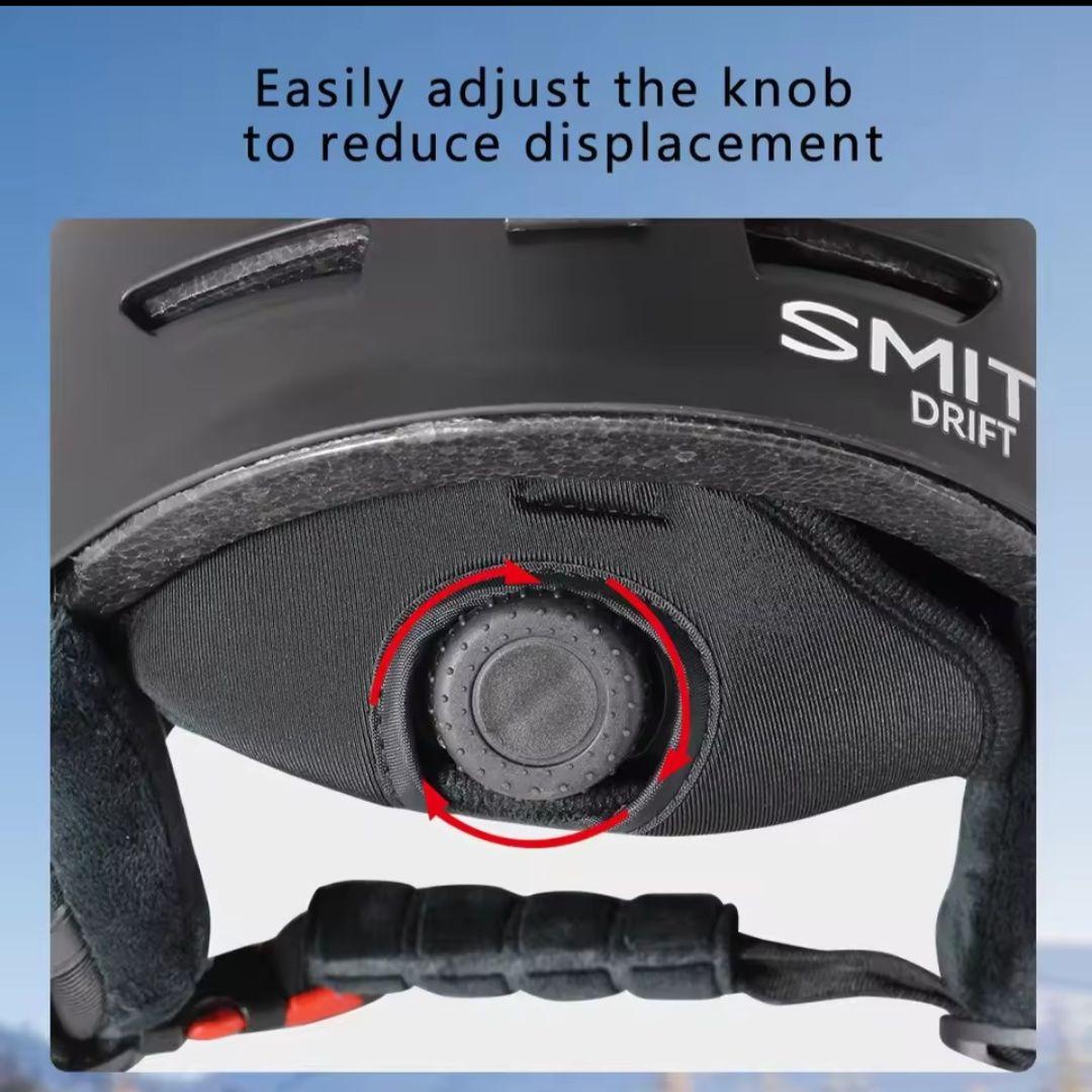 ま*ん様 新品・ SMITH スキー・スノボ ヘルメットLサイズ（58㎝〜62㎝