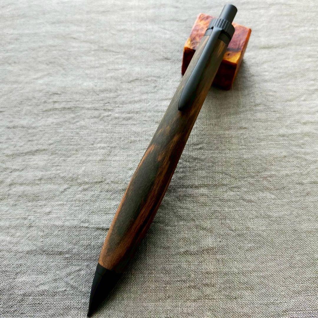 青黒檀　孔雀杢　ハンドメイド　木軸シャープペン　0.5mm　天然木　ブラック