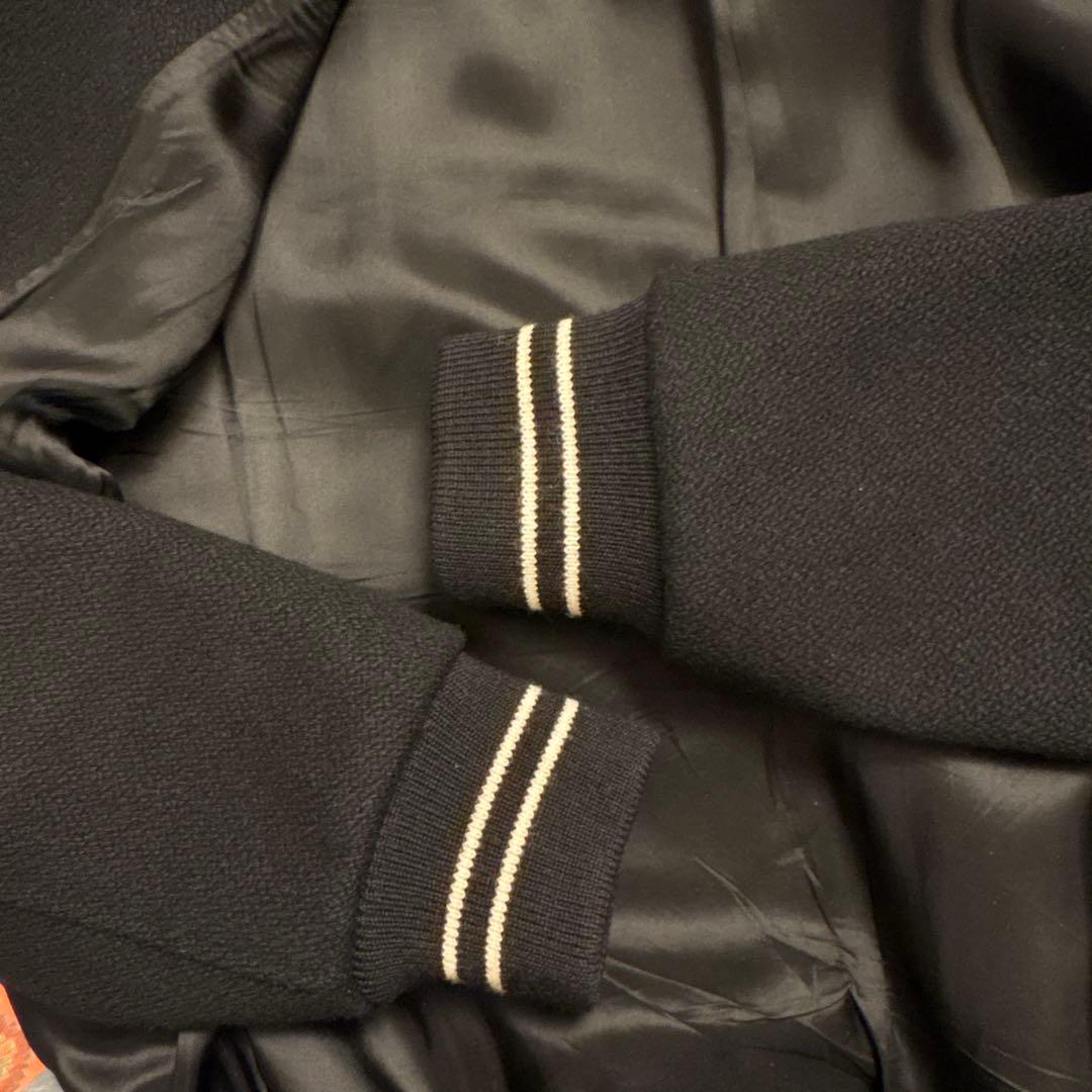 Lisa着用Celine 19aw テディジャケット スタジャン