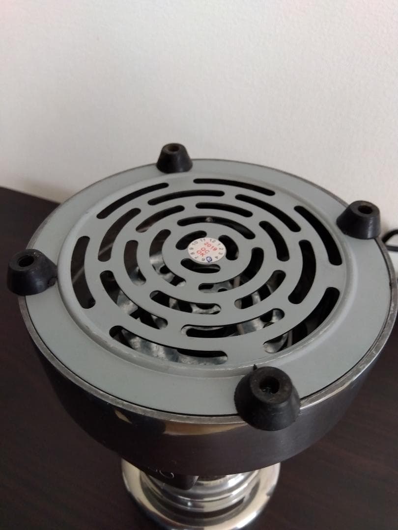 5.3万円 未使用 万能製粉機「ひきっ粉」300CCT-351強力業務用ミルサー
