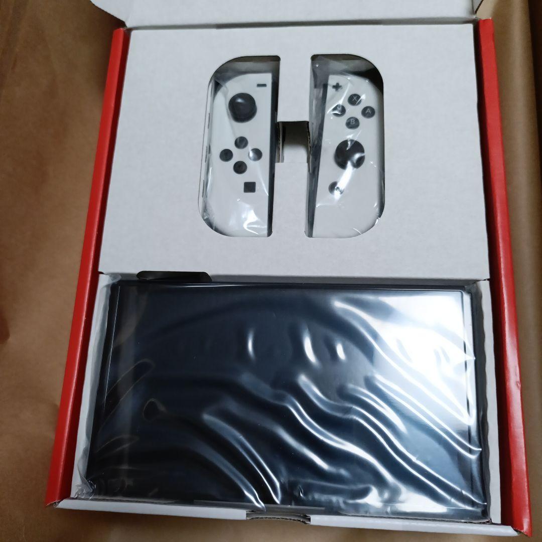 新品　Nintendo Switch 本体