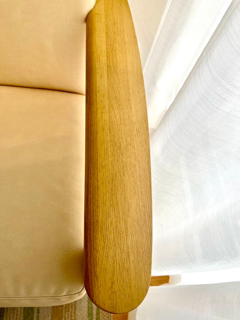 カリモク家具　2.5人掛ソファ　クリーム色