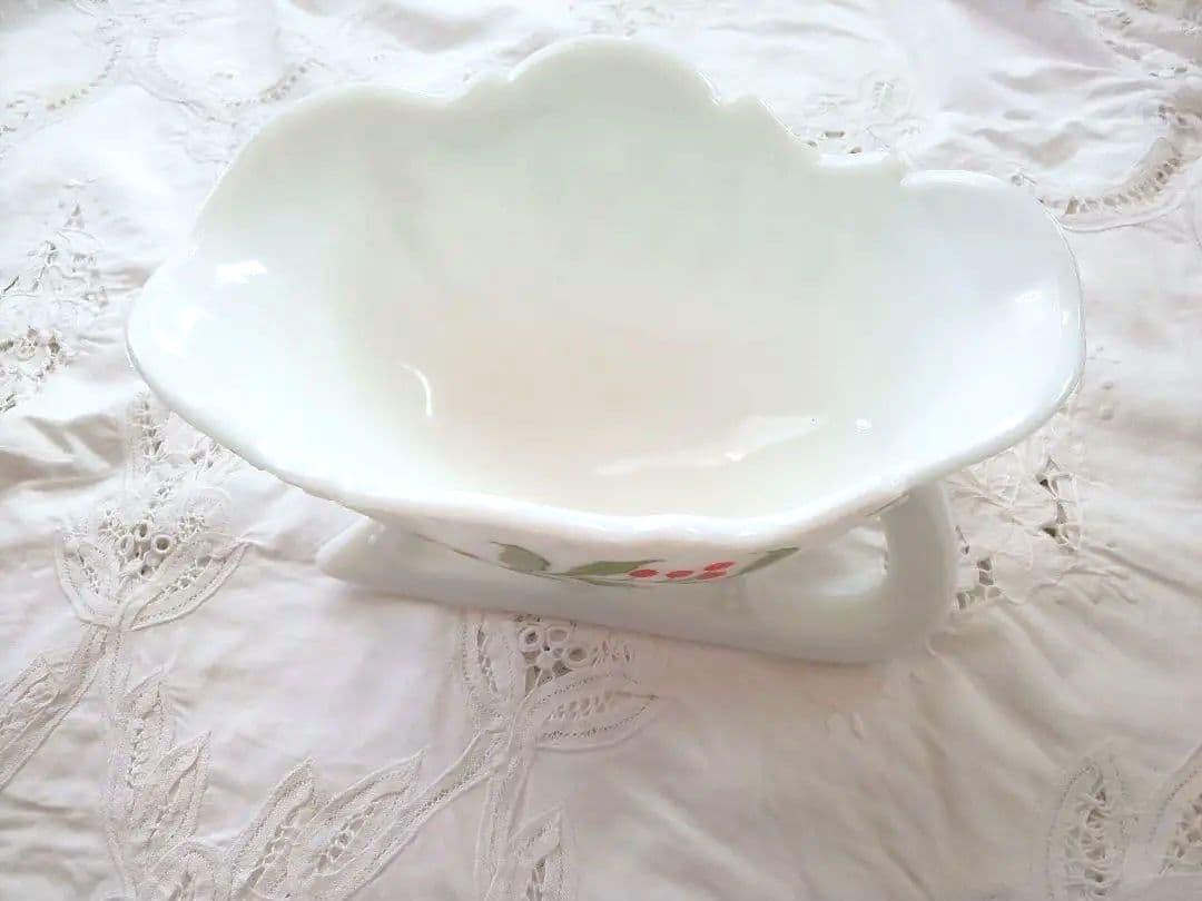 クリスマス ミルクガラス ソリ型 花器 ヒイラギ柄 フラワーベース