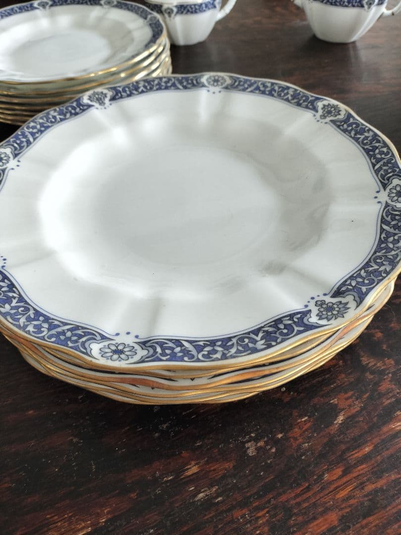 ロイヤルクラウンダービーミルディールのディナーセット　訳あり