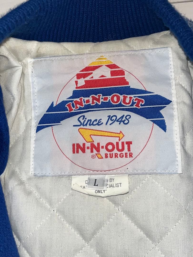 In-N-Out スタジャン 青・白　袖レザー　刺繍2000年代〜2010年代