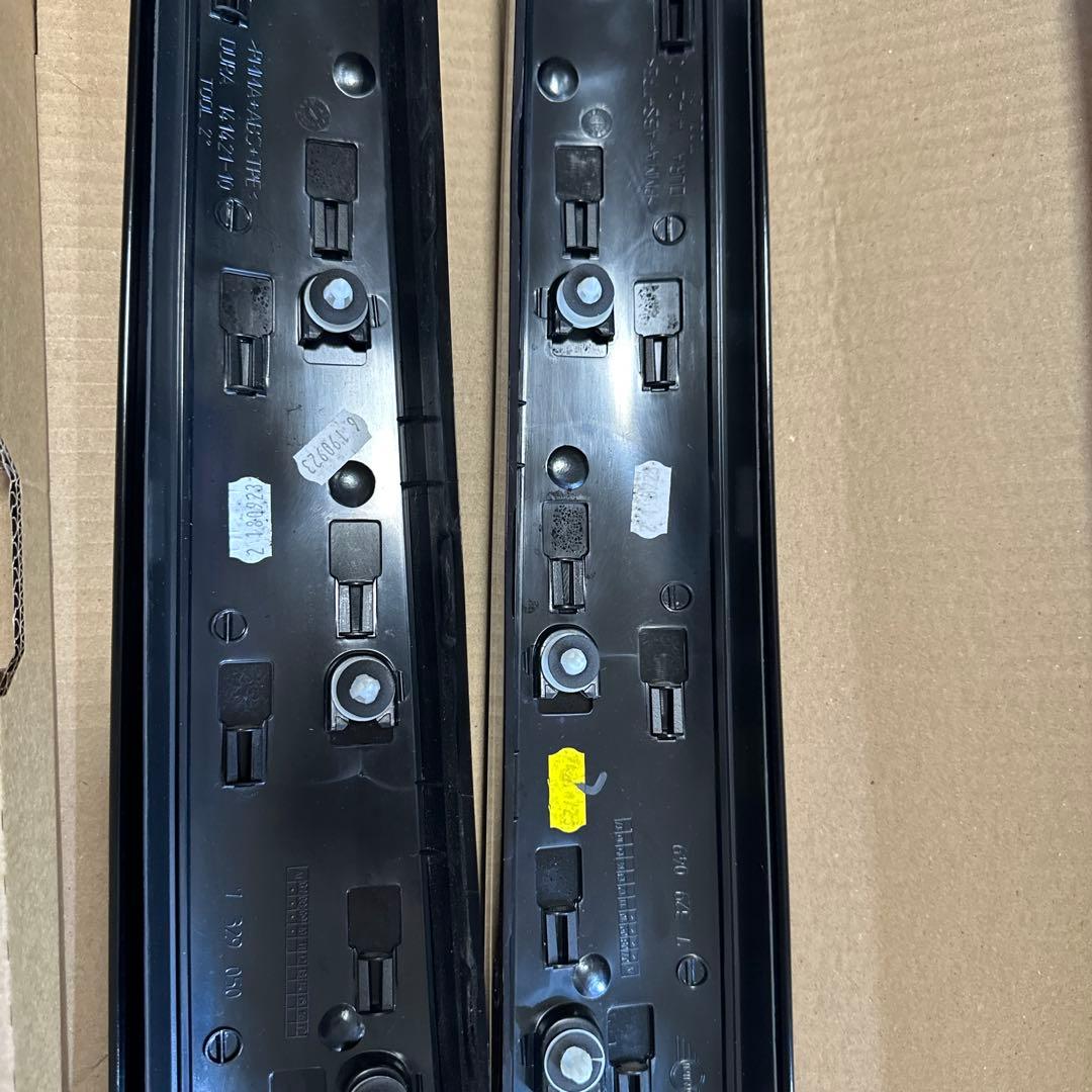 中古品 BMW ミニクーパー 純正品 Aピラー モール カバー 左右セット