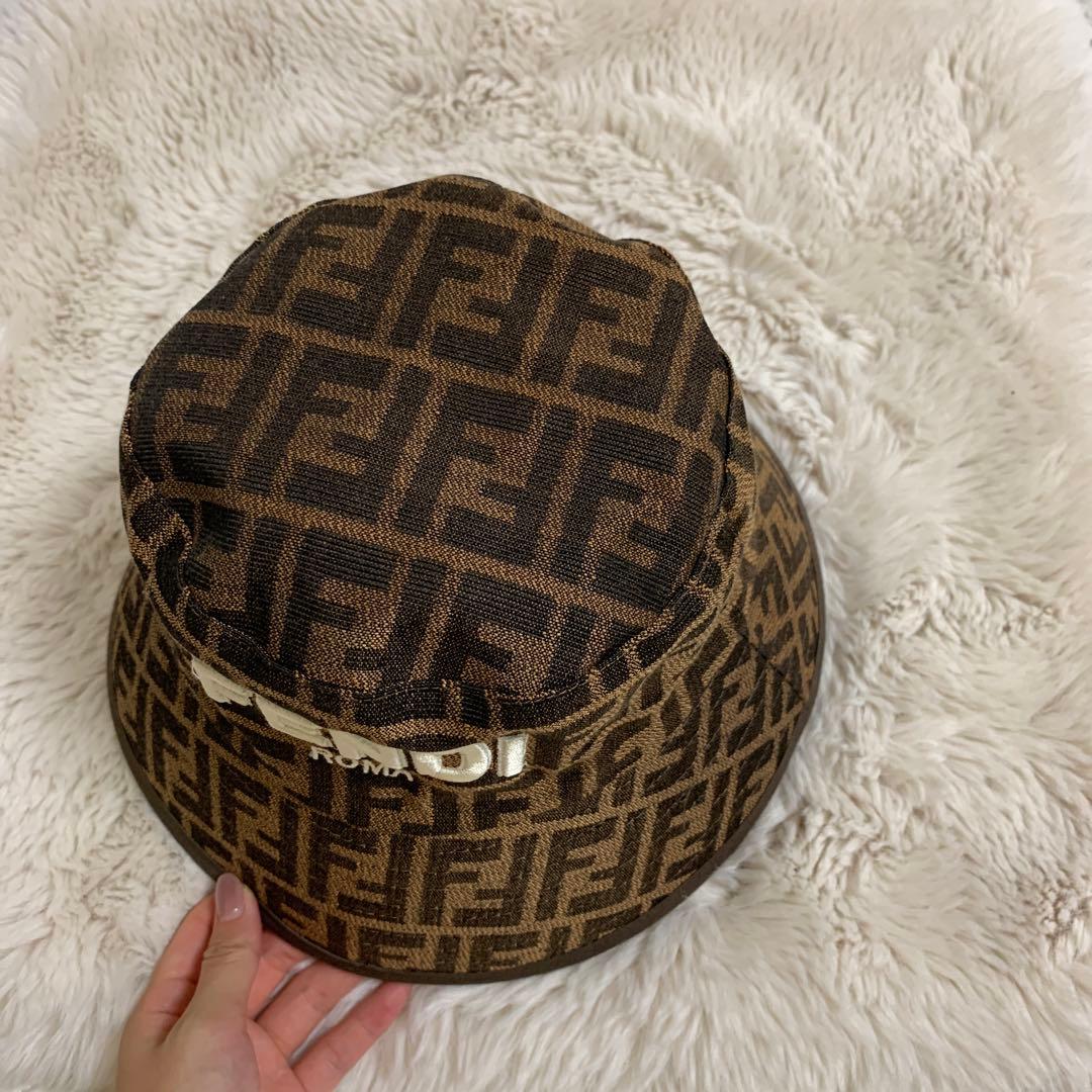 FENDI バケットハット　レディース