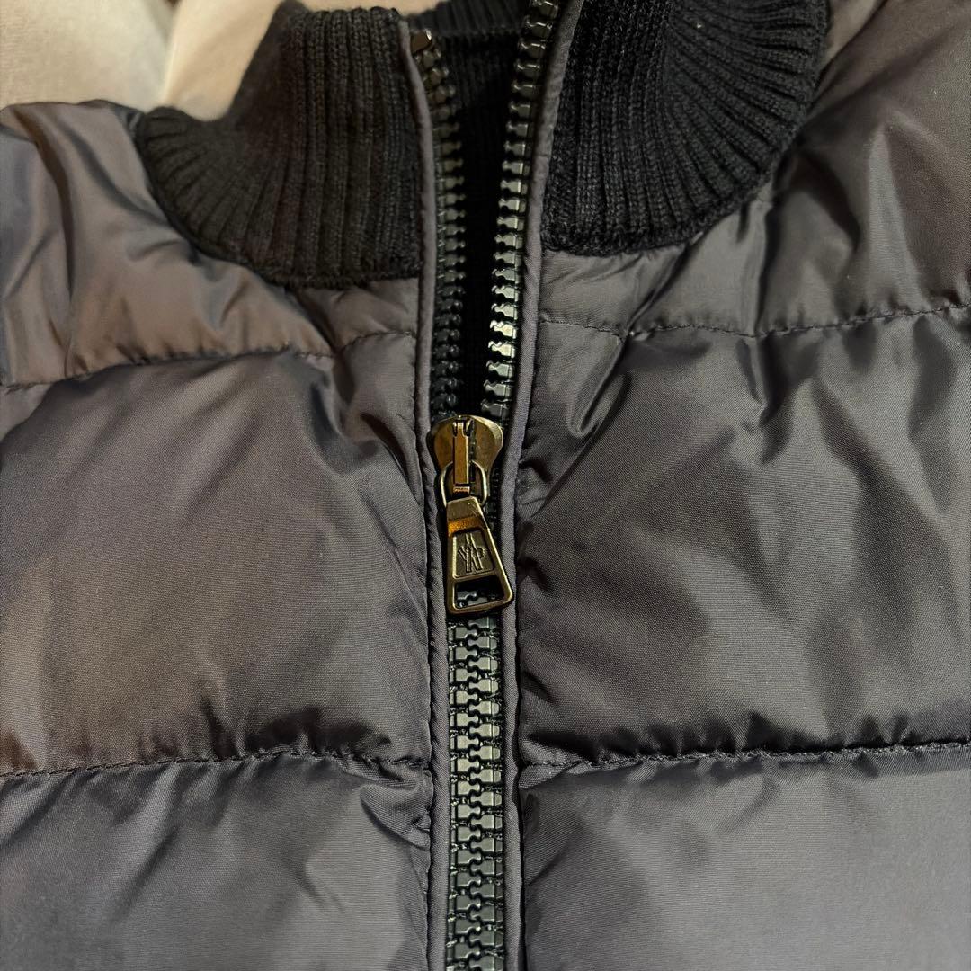 MONCLER ネイビーパディングジャケット 10歳
