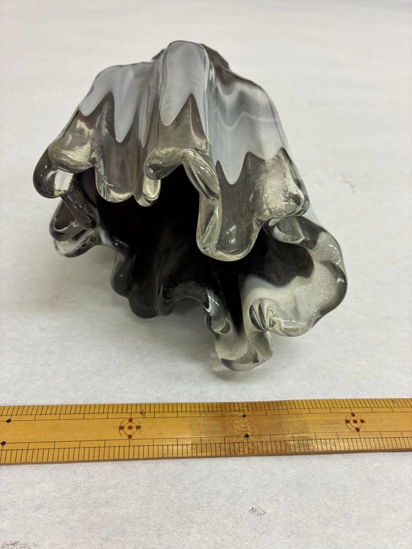 フリルガラス花瓶　花器