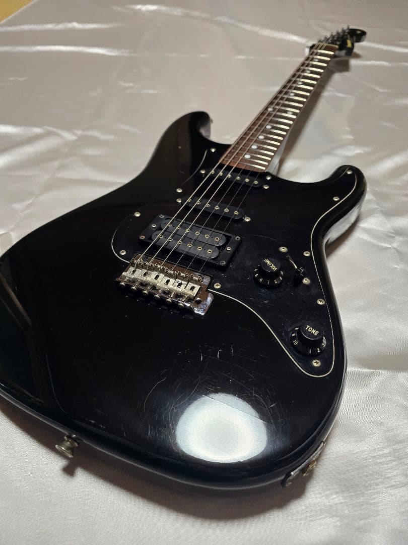 FERNANDES SSH-40 ストラト