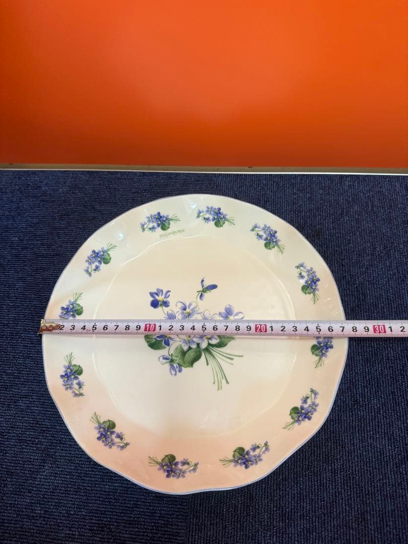 1593 イヴ・サンローラン ケーキ皿　27cm