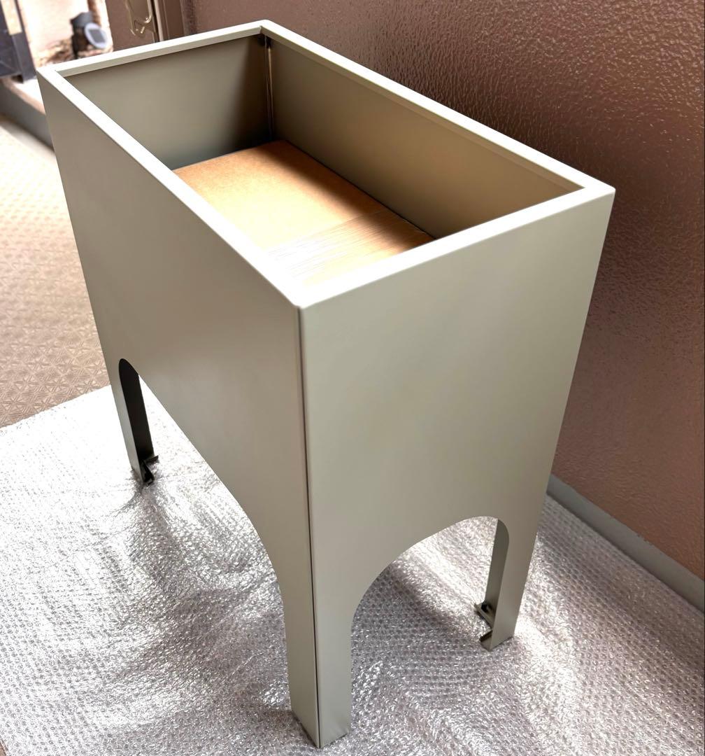 新品未使用　アスプルンド　プランターカバー　フラワースタンド　グレー