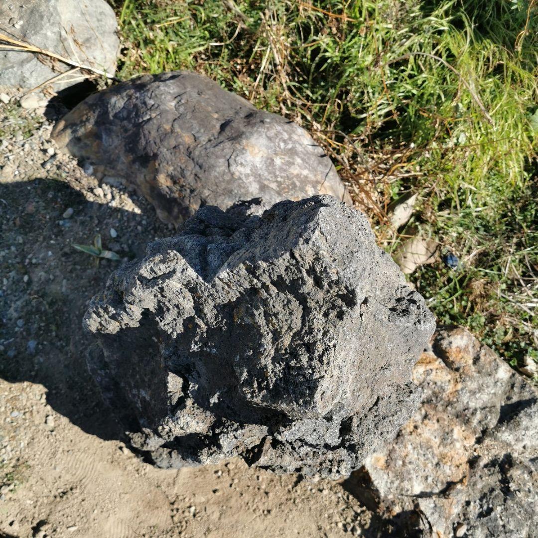 富士　溶岩石　160キロ　庭石　鑑賞石　石　庭　坪庭　ガーデニング　置物