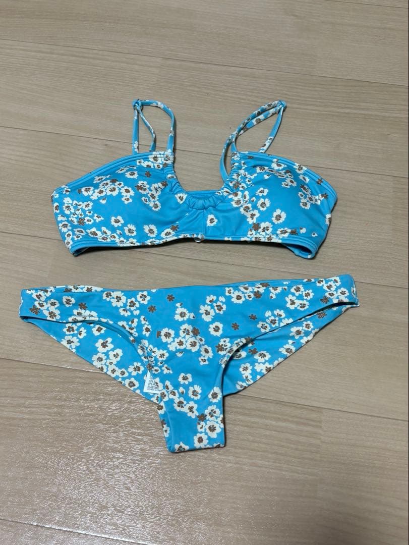 水着、ビキニ