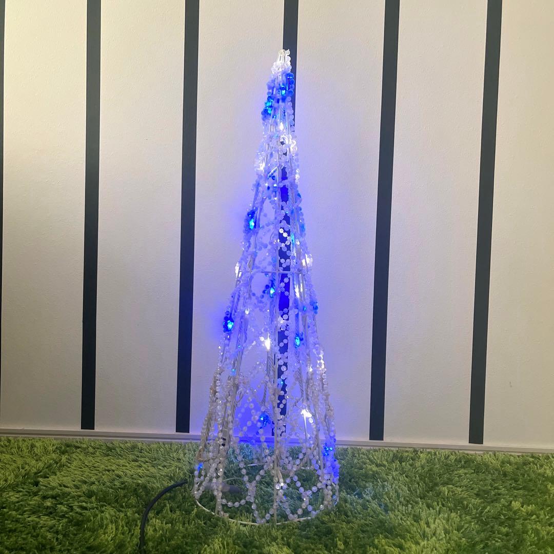 クリスマスツリー　イルミネーション　Christmas tree ライト付き