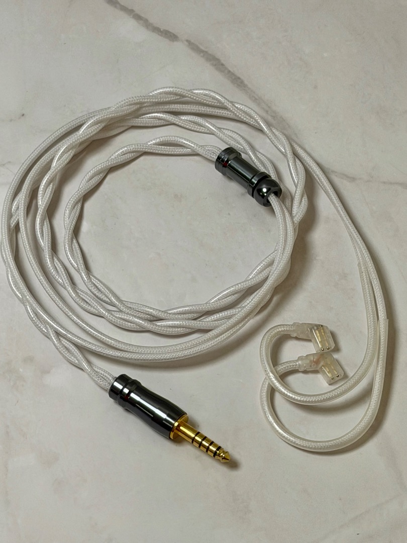 【美品】qdc Uranus 4.4mmバランスケーブル付属