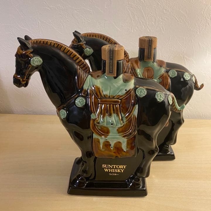 未開栓サントリーウイスキー馬ボトル古酒